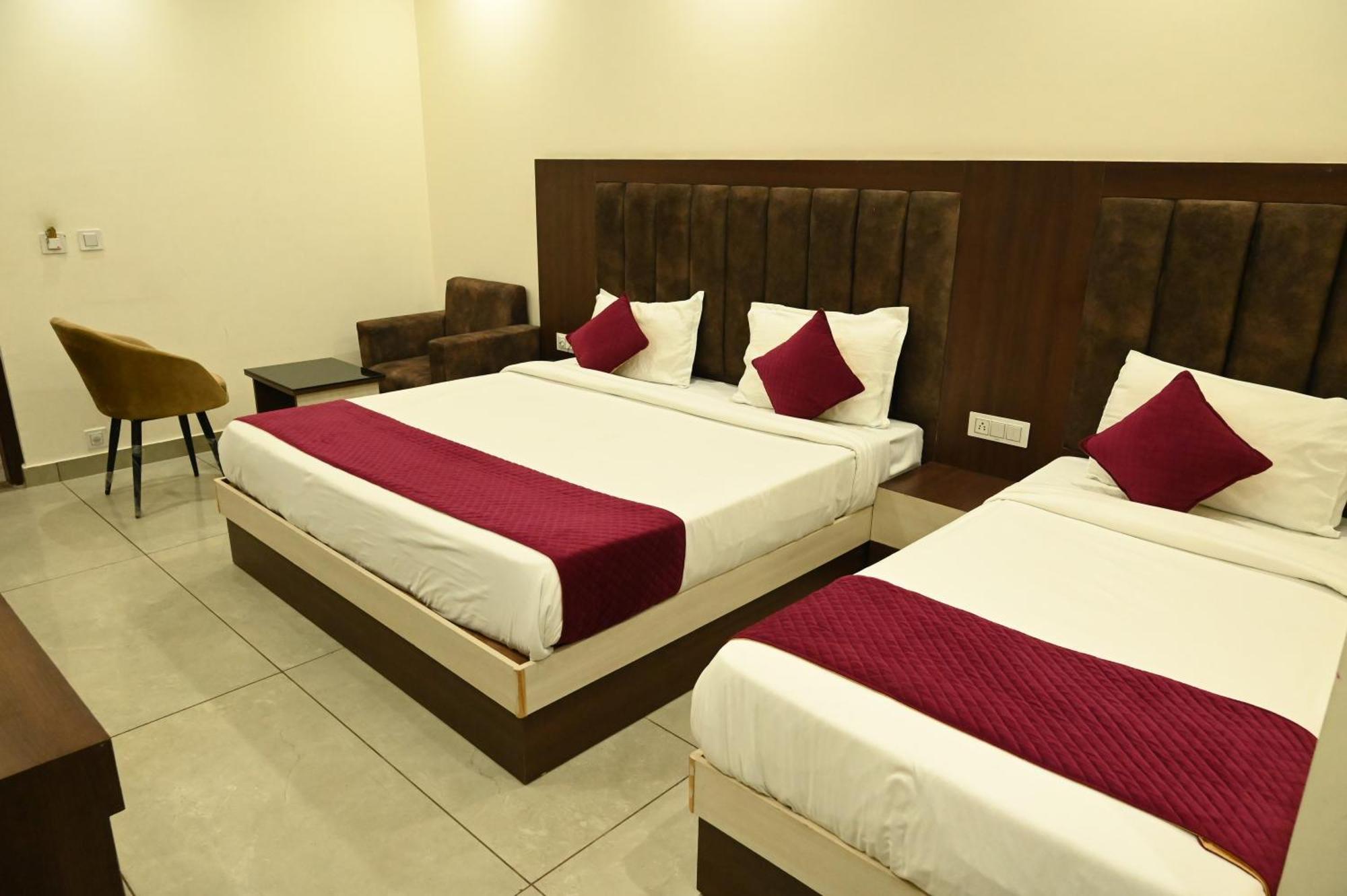 Satya Residency Hotel Katra  Exterior photo